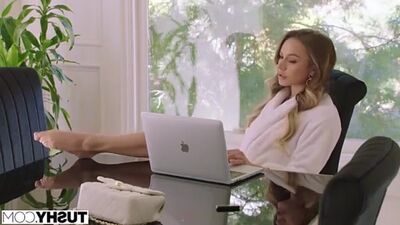 Naomi Swann - Day To Remember порно трах ебля секс инцест porn Milf home шл.mp4