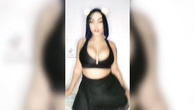 BOOBIES karnielloreal OnlyFans