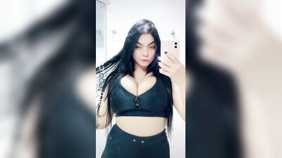 Alluring Karniello Shows Cleavage In Erotic Black Bra OnlyFans