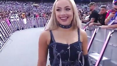 Голая Liv Morgan