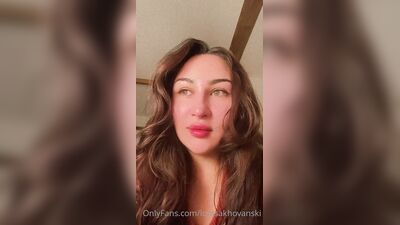 Louisa Khovanski ХХХ ОнлиФанс