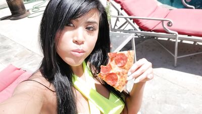Ember Snow ХХХ ОнлиФанс