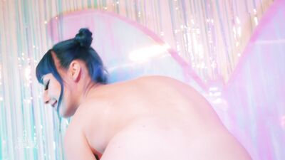 Jewelzblu ХХХ ОнлиФанс