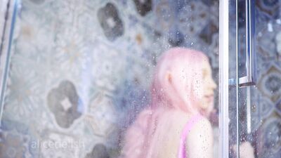 Голая Alice Delish
