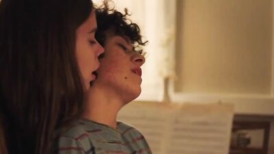 Голая Alia Shawkat