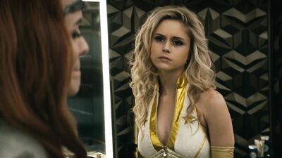 Голая Erin Moriarty, Elisabeth Shue