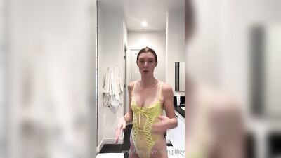 Голая Erin Gilfoy