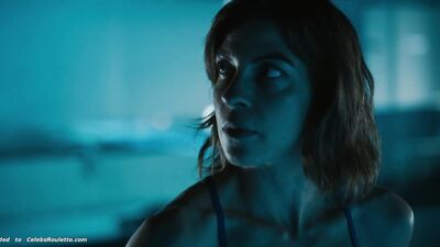 Голая Natalia Tena