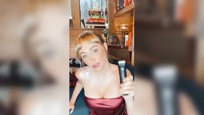 Голая Sara Underwood