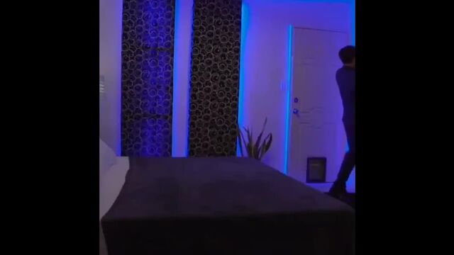BL 18 +