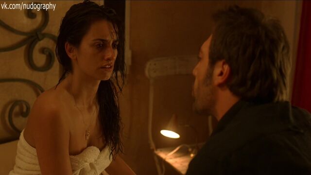 Пенелопа Крус (Penélope Cruz) в фильме "Вики Кристина Барселона" (Vicky Cristina Barcelona, 2008, Вуди Аллен) 1080p