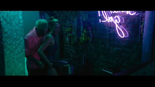 Зои Дойч - Не в порядке / Zoey Deutch - Not Okay ( 2022 )