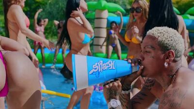 Tyga - Splash ft. Moneybagg Yo