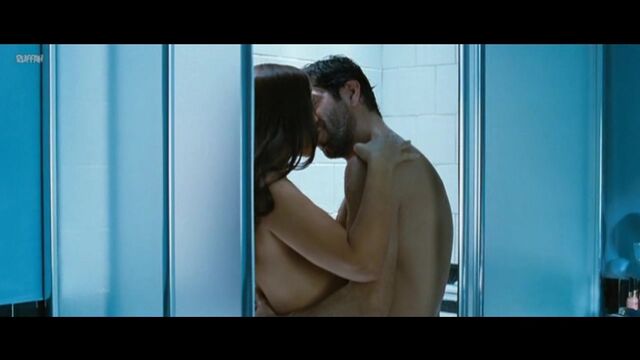 Monica Bellucci Nude - L'uomo che ama (The Man Who Loves, 2008)