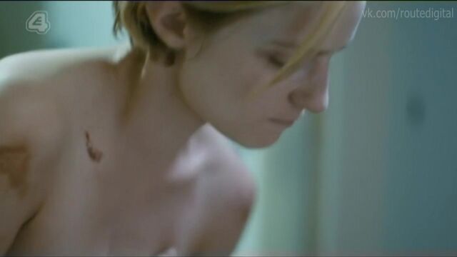 Faye Marsay Nude - Glue s01e03 (2014) HD 720p Watch Online / Фэй Марсей - Клей