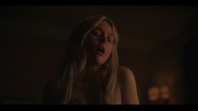 Emily Alyn Lind Nude – Gossip Girl s01e03 (2021) HD 1080p Watch Online / Эмили Элин Линд - Сплетница