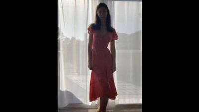 Lady_in_the_streets_2022-08-03_07-46