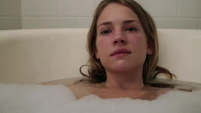 Britt Robertson Nude & Sexy - Ask Me Anything (US 2014) [HD 1080p WEB-DL]