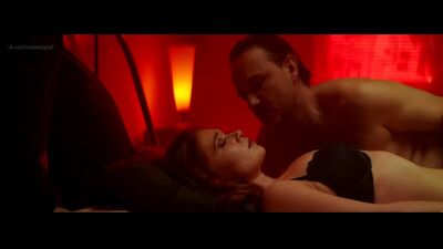 Farina Flebbe Nude (covered) - Elenore (2020) HD 1080p Watch Online / Фарина Флеббе