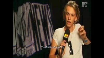 Jamie Campbell Bower Reveals Nude Scene
