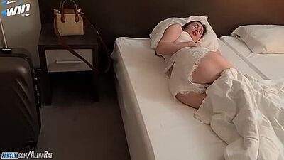 «Лёша, ну вдуй уже мачехе, в конце концов!» тётя Алина продолжает совращать