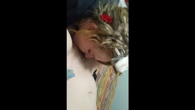 Отлизала киску по пьяни