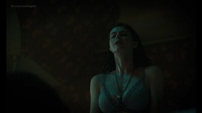 Alexandra Daddario - Anne Rice's Mayfair Witches s01e04 (2023) HD Nude? Sexy! / Александра Даддарио - Мэйфейрские ведьмы