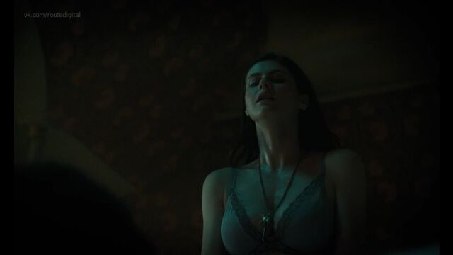 Alexandra Daddario - Anne Rice's Mayfair Witches s01e04 (2023) HD Nude? Sexy! / Александра Даддарио - Мэйфейрские ведьмы