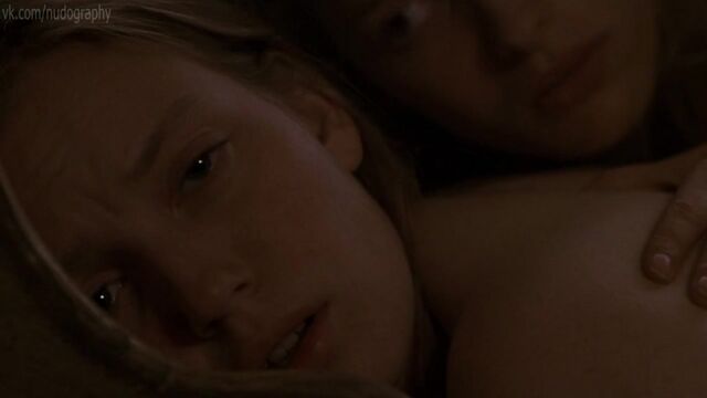 Обнажённая Сара Полли (Sarah Polley) в фильме "Вес воды" (The Weight of Water, 2000, Кэтрин Бигелоу)