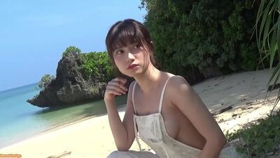 Momotsuki Nashiko-First Photo Book Photoshoot.mp4