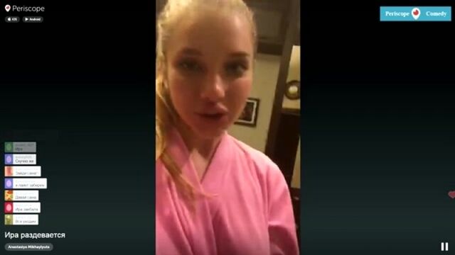 В женской раздевалке стоит скрытая камера, которая снимает девушек
