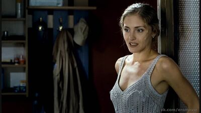 Сексуальная Анна Казючиц в вязаном платье - "Юленька" (2008)