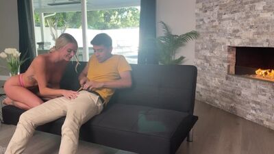 Emma Hix and Max Fills Hook Up For The First Time In LA