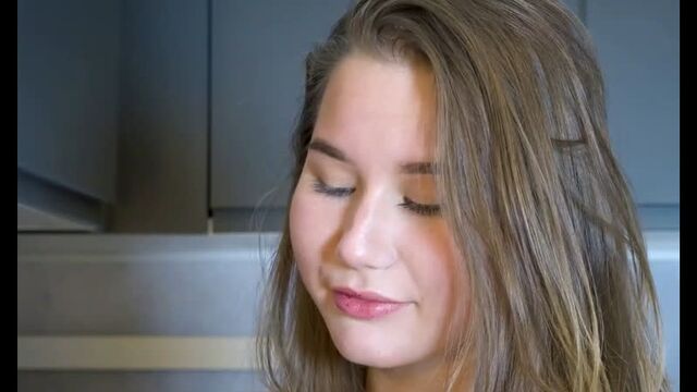ПОРНО -- ЕЙ 22 -- СЕКС МОЛОДЫХ ЛЮДЕЙ В БЫТУ -- porn sex teen -- Amalia Davis