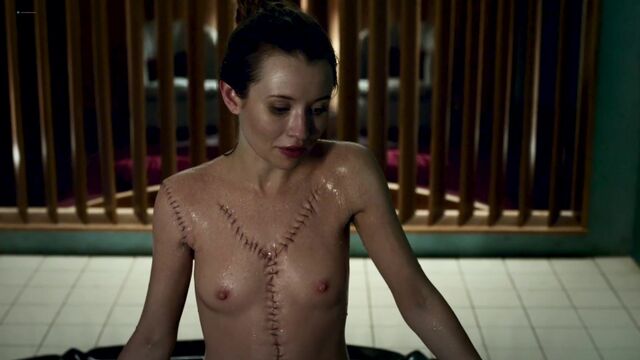 Эмили Браунинг (Emily Browning nude scenes in "American Gods" s1e5 2017)