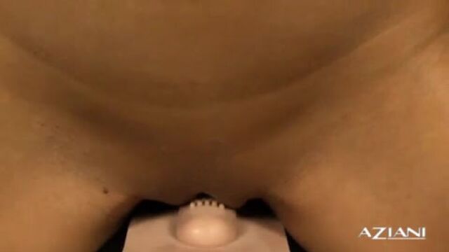 NIcole Graves Rides Sybian