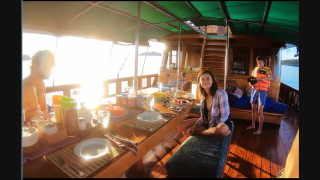 Nina Dobrev_Tiger Blue, Indonesia