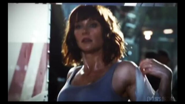 ▸ claire dearing