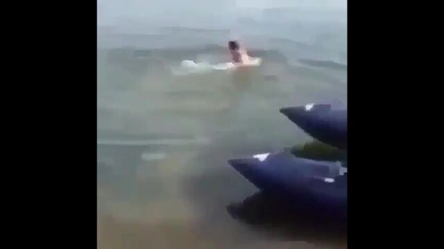 Рыба съела хуй мужика