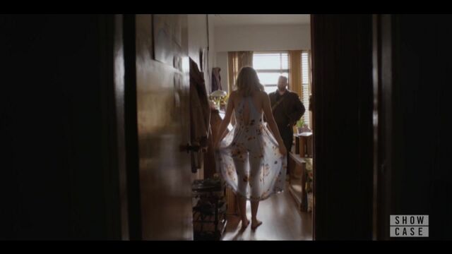 MacKenzie Porter Nude - Travelers s01e01 (2016) HD 720p