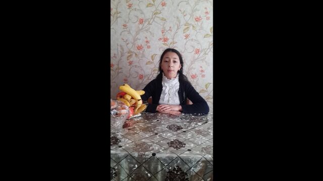 Лиана Кулиева, 10 лет (г. Дербент) читает рассказ М. М. Зощенко «Бабушкин подарок»