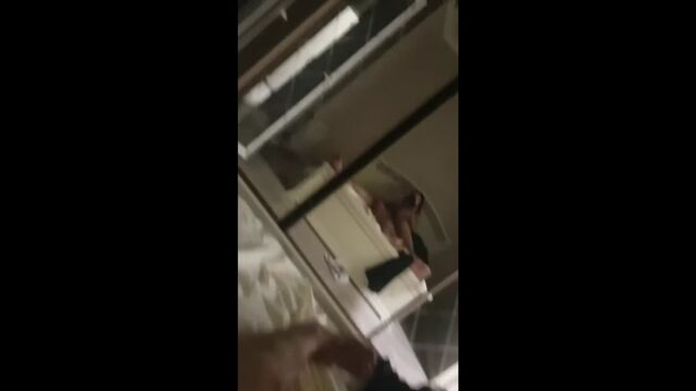 Дагестанец развлекается со своей девушкой