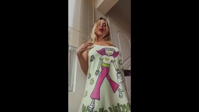 Giovanna Genesini strip brazilian erotica ass tits lingerie latin домашнее большие