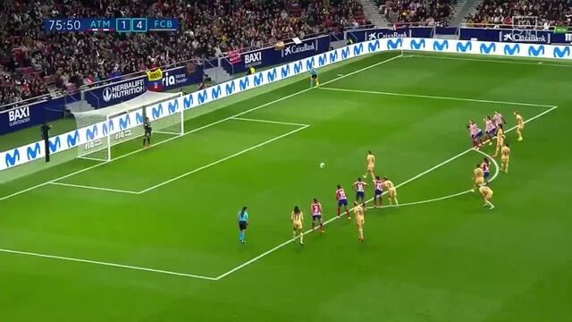 INCROYABLE SALMA PARALLUELO AVEC UN DOUBLÉ