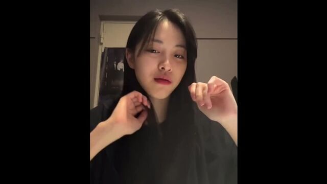 Recent VLIVE with Ryujin (ITZY)