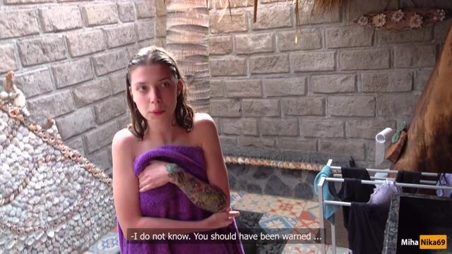 MihaNika69 (PornHub / A Naive Tourist-girl was Tricked, Fucked and Robbed! - POV 4K) [2020, Russian, POV, Public, 1080p]
