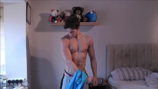 Teen Bodybuilder Kieran Billen back to Shredded - flexing in posing trunks