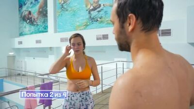 [Вадим Бабешкин] ПРЫЖКИ В ВОДУ НА РАЗДЕВАНИЕ | Маша Маева и огромная вышка в бассейне