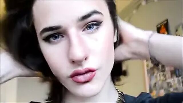 Stunning Crossdresser Galice Makeup Tutorial & Cute Outfit