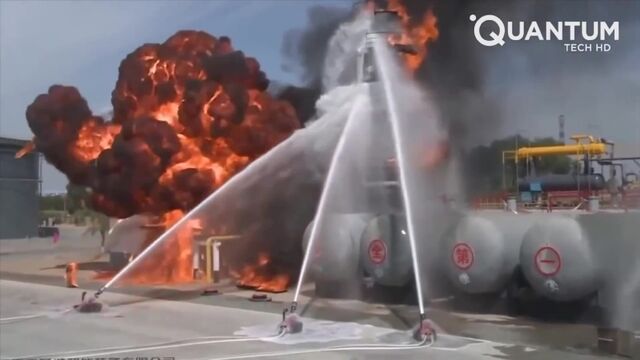 Китайские роботы для тушения пожара rbnfqcrbt hj,jns lkz neitybz gj;fhf